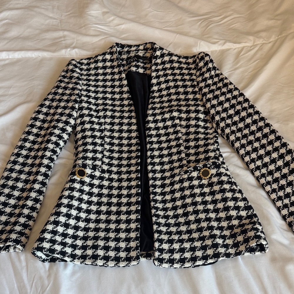 Zara Black and White Houndstooth Blazer
